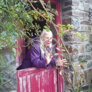 Meet your Posher, Janie